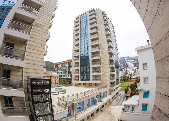 Central Budva Apartment C15